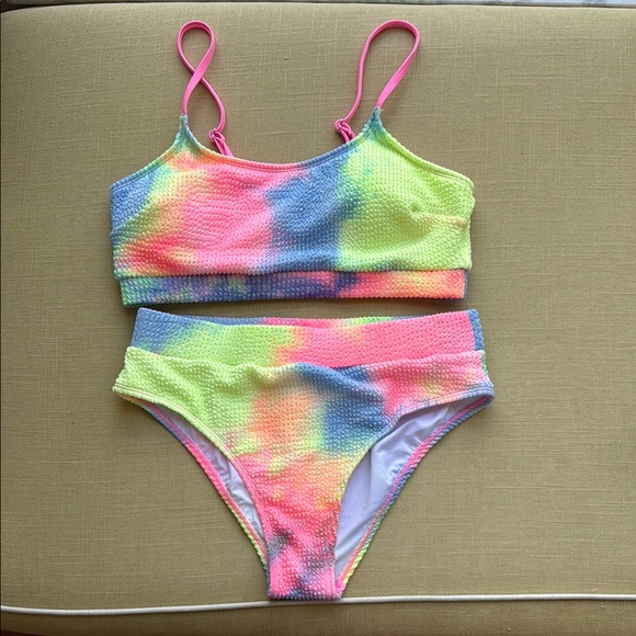 Other - NWT! Cupshe Colorful Women’s Swim Set
